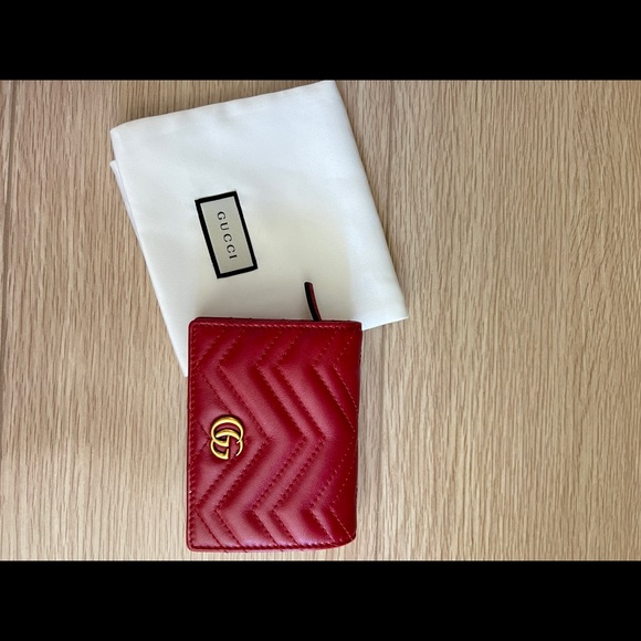 Authentic Gucci Marmont Red Card Case Wallet - Picture 2 of 7